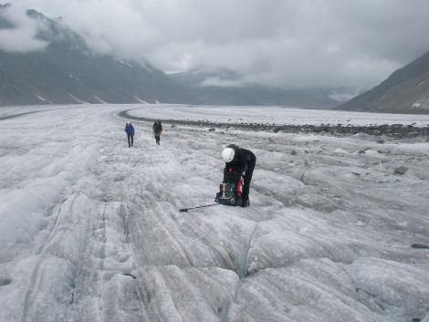 Racing the clouds up the A;etsch glacier