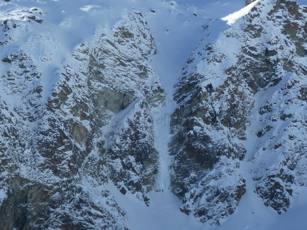 Climbers on the Cascade des Ignes